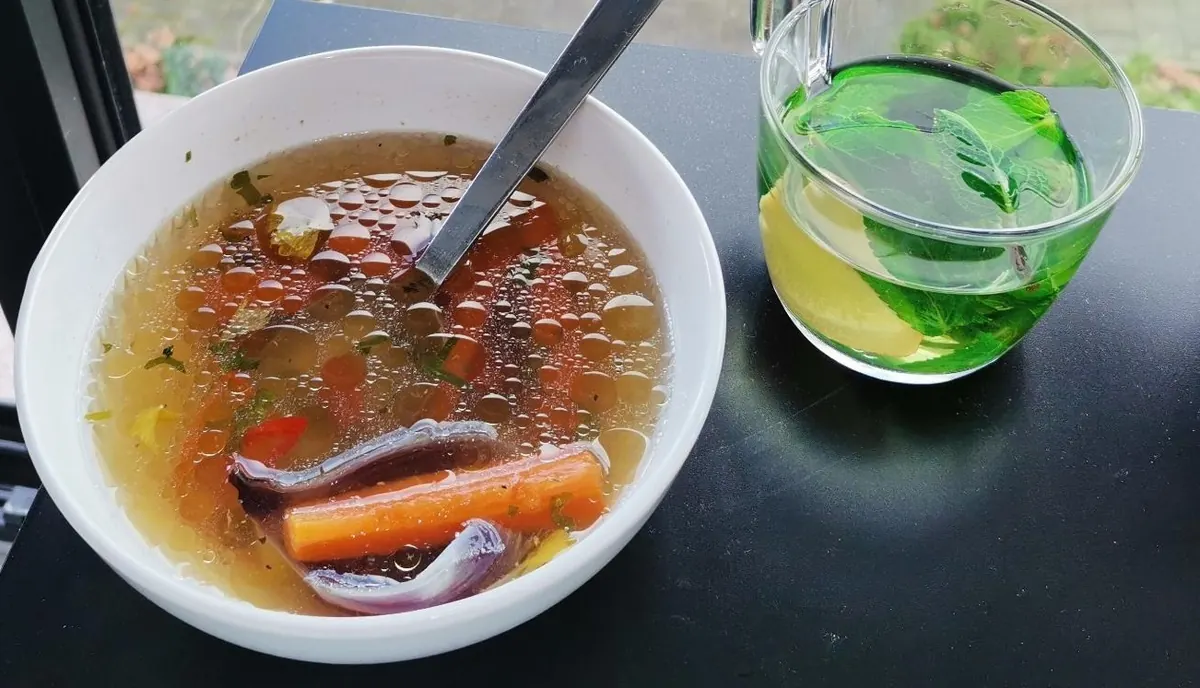 Vegetable soup with lentils